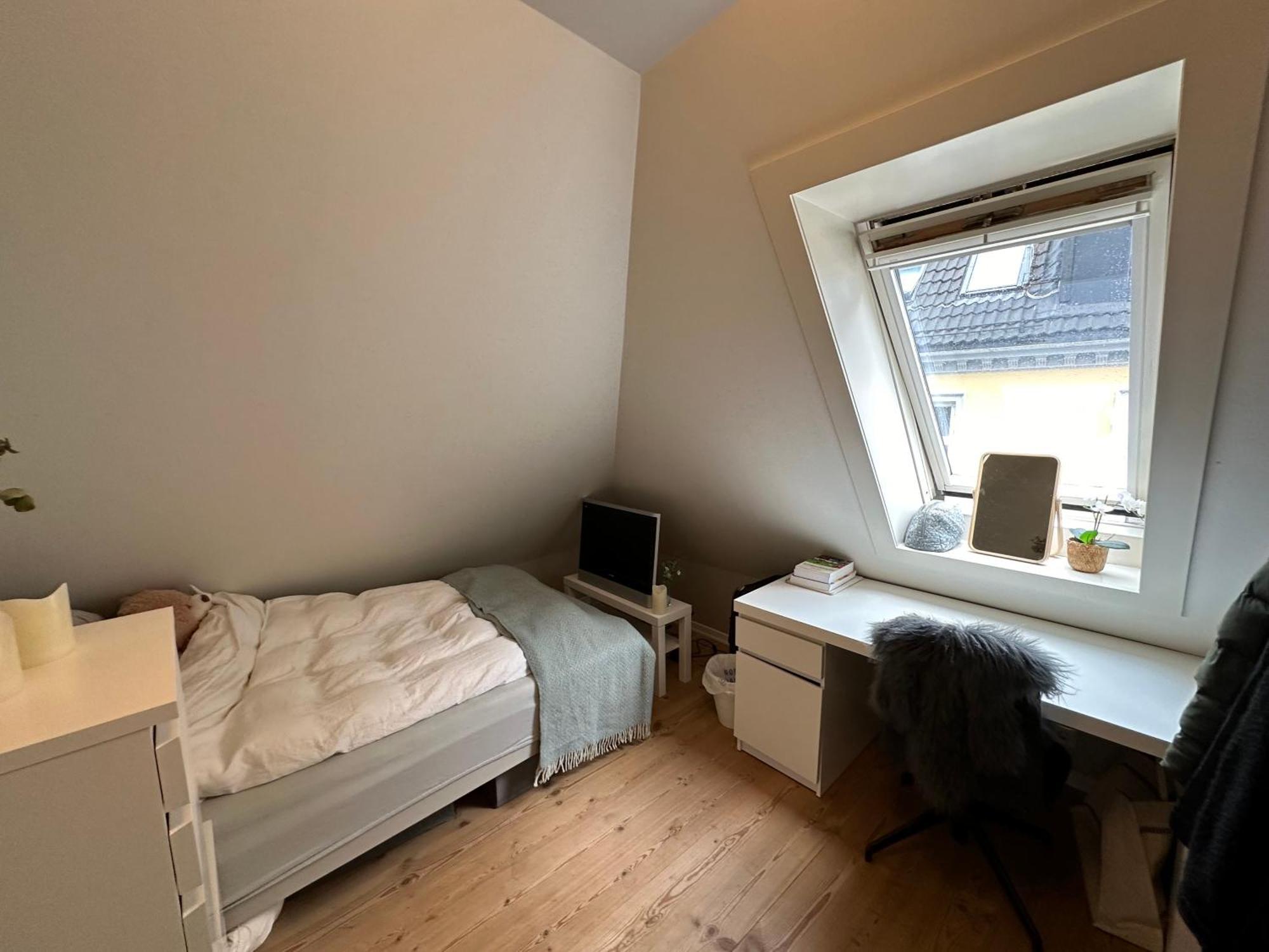 Sjarmerende Bolig Like Ved Togstasjonen Apartment Берген Екстериор снимка