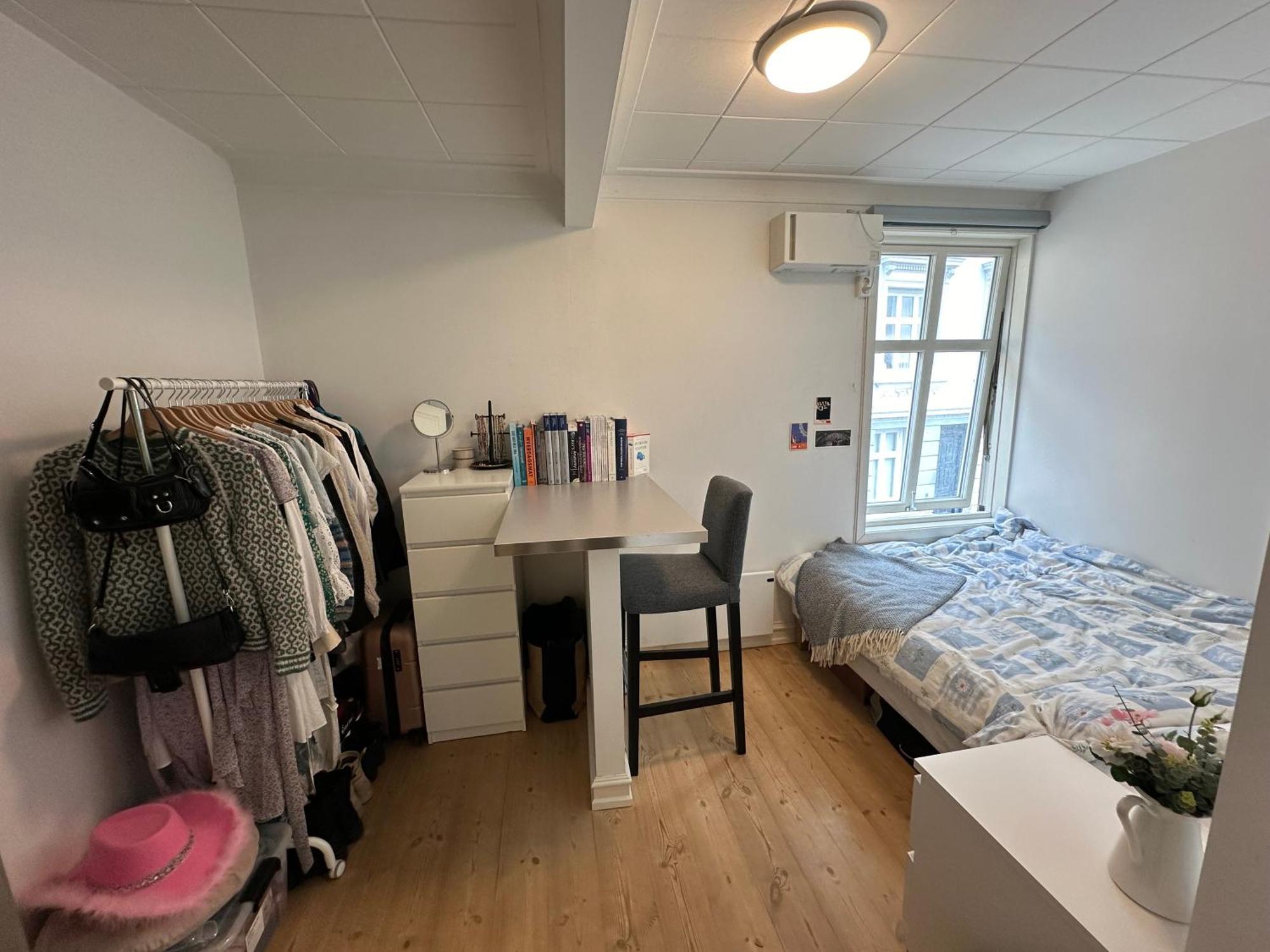 Sjarmerende Bolig Like Ved Togstasjonen Apartment Берген Екстериор снимка