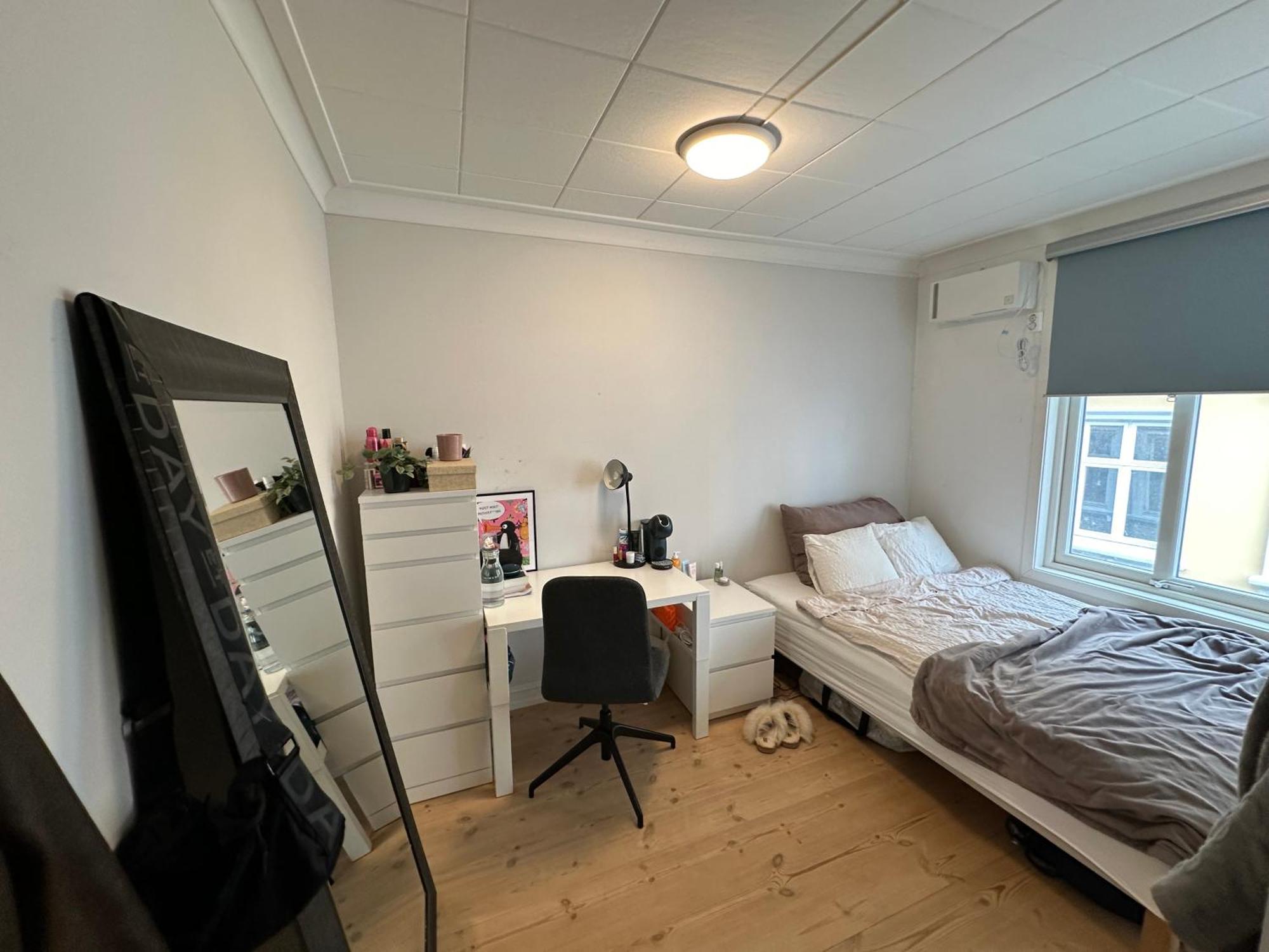 Sjarmerende Bolig Like Ved Togstasjonen Apartment Берген Екстериор снимка