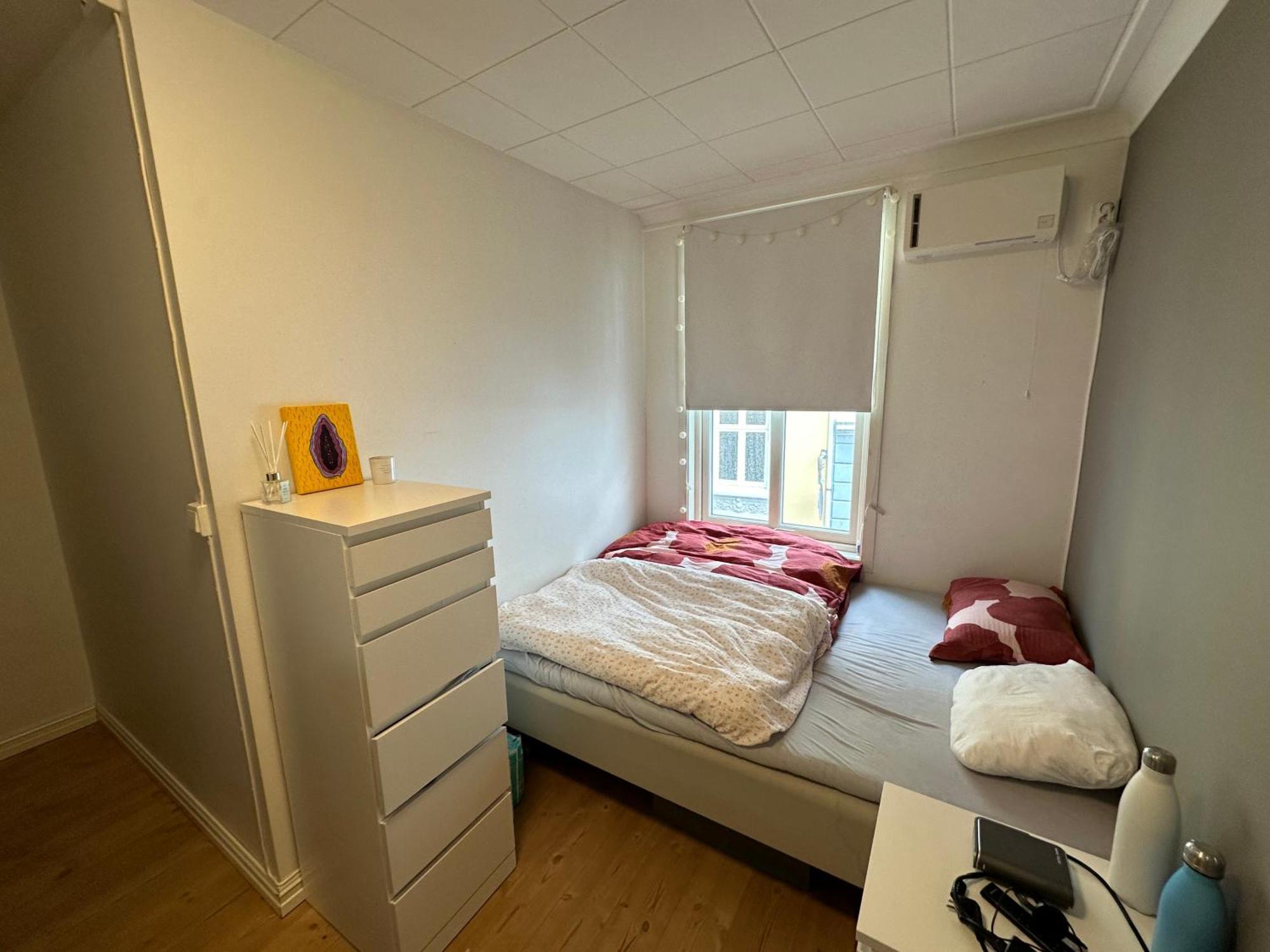 Sjarmerende Bolig Like Ved Togstasjonen Apartment Берген Екстериор снимка