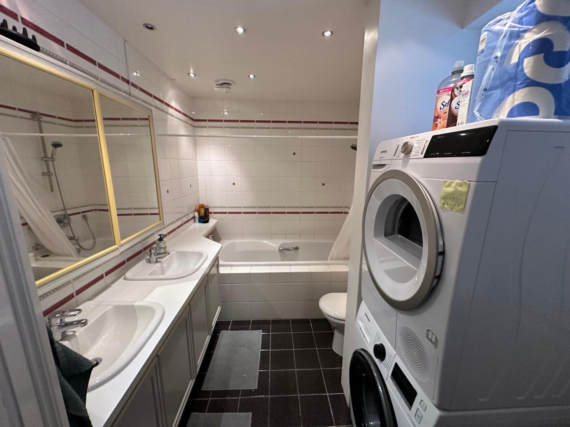 Sjarmerende Bolig Like Ved Togstasjonen Apartment Берген Екстериор снимка